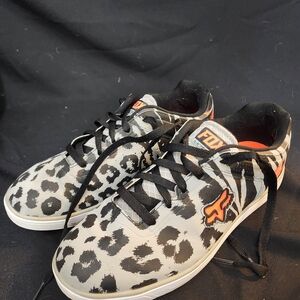 Fox Men's Black and Gray Sneakers